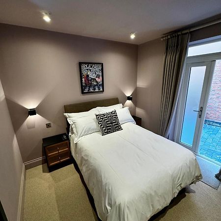 Macbeths Corner High End Luxury Apartment In Centre With Parking ストラットフォード＝アポン＝エイボン エクステリア 写真