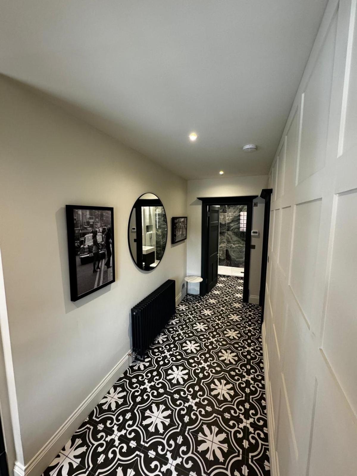 Macbeths Corner High End Luxury Apartment In Centre With Parking ストラットフォード＝アポン＝エイボン エクステリア 写真