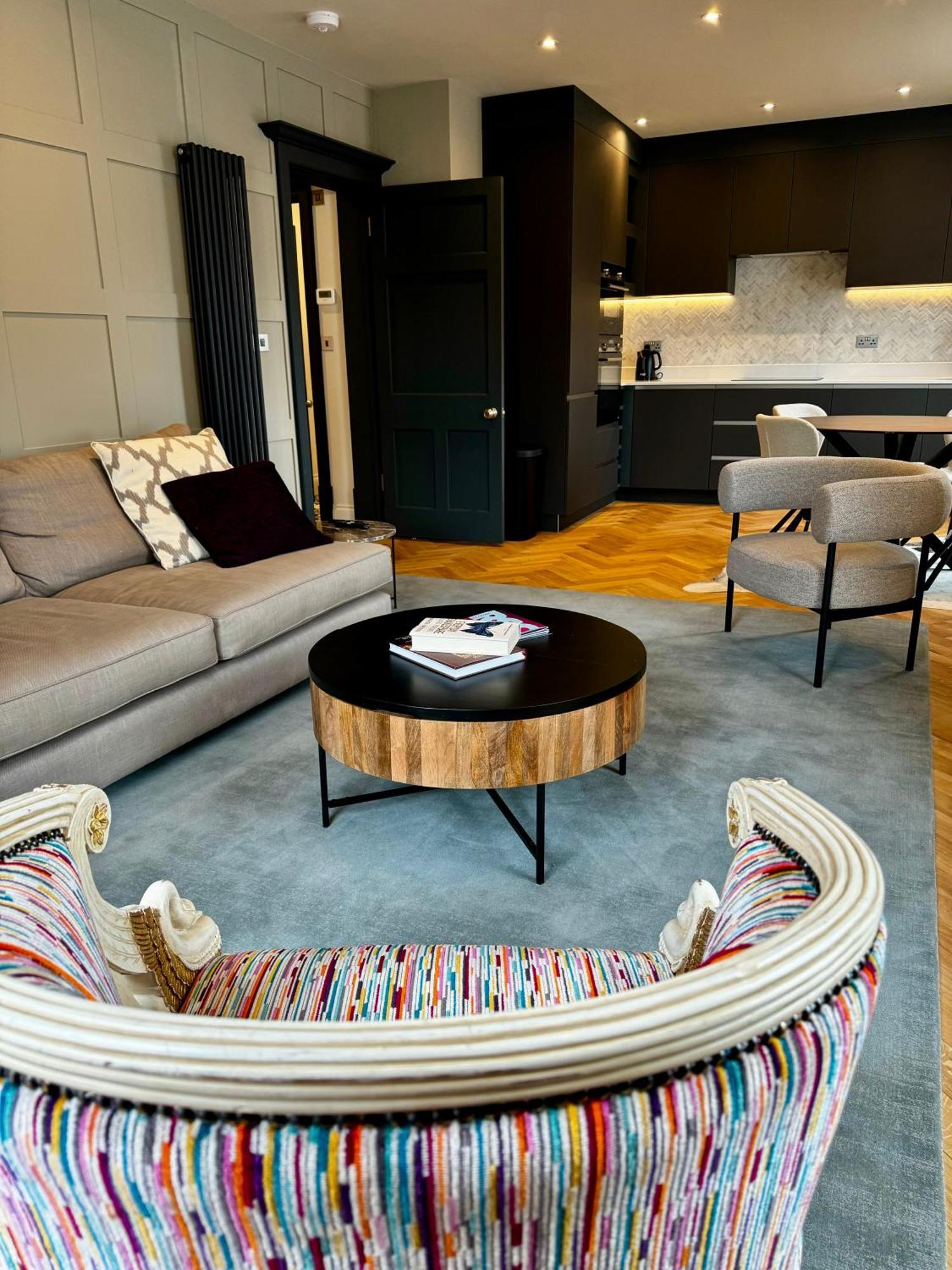 Macbeths Corner High End Luxury Apartment In Centre With Parking ストラットフォード＝アポン＝エイボン エクステリア 写真